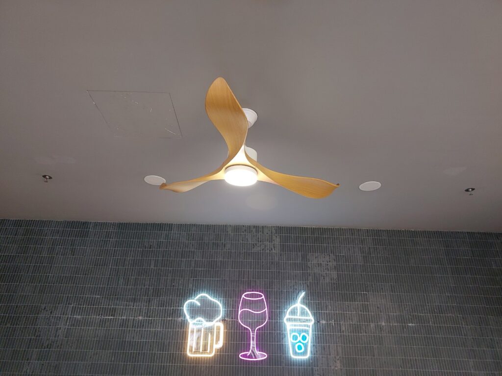 Quạt Trần QViFa