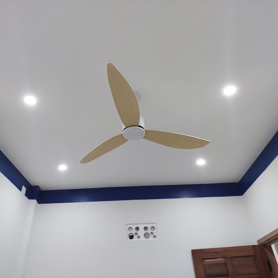 Quạt Trần Phòng Ngủ Đơn Giản QViFa - 400/Vàng