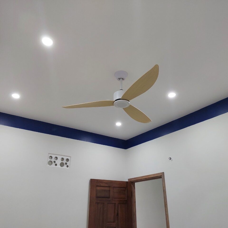 Quạt Trần Phòng Ngủ Đơn Giản QViFa - 400/Vàng