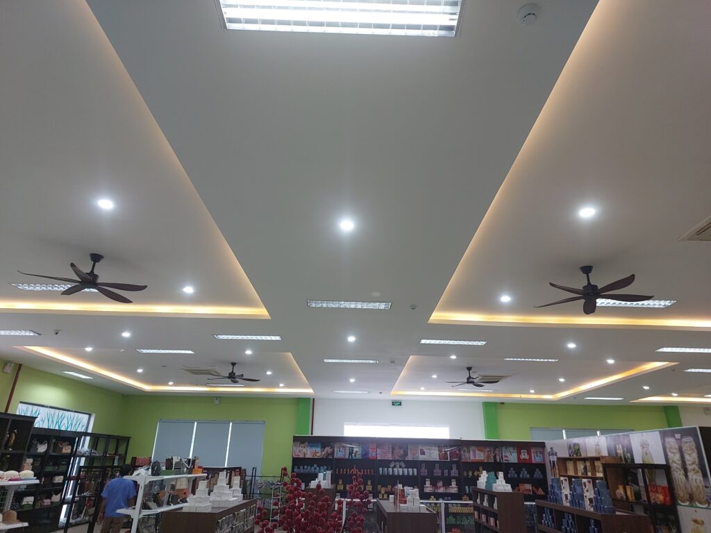 Quạt Trần QViFa