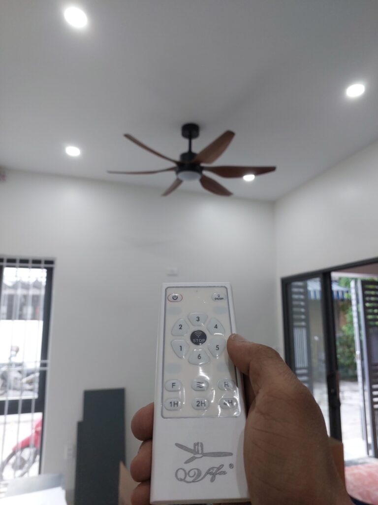 Quạt Trần QViFa