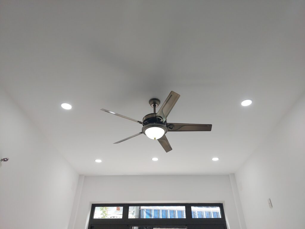 Quạt Trần QViFa