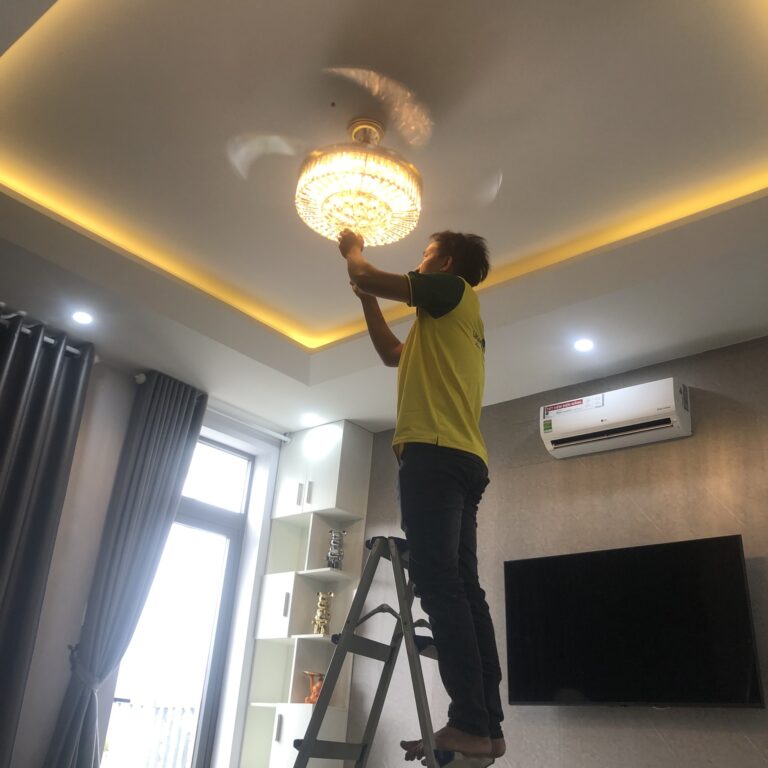 Quạt Trần Trang Trí Pha Lê